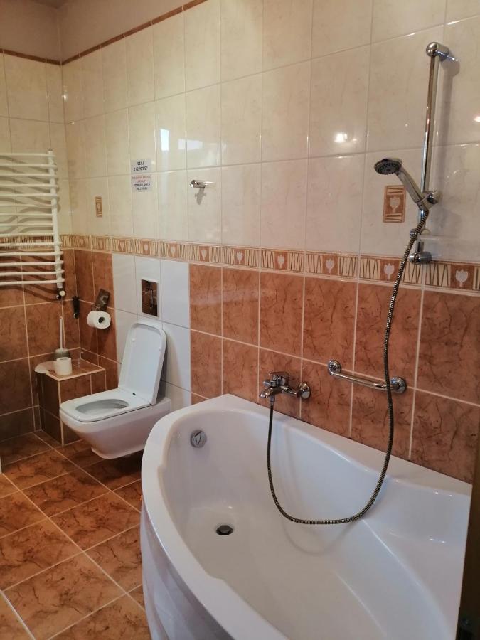 Bed and Breakfast Delfin Mielno  Exterior foto